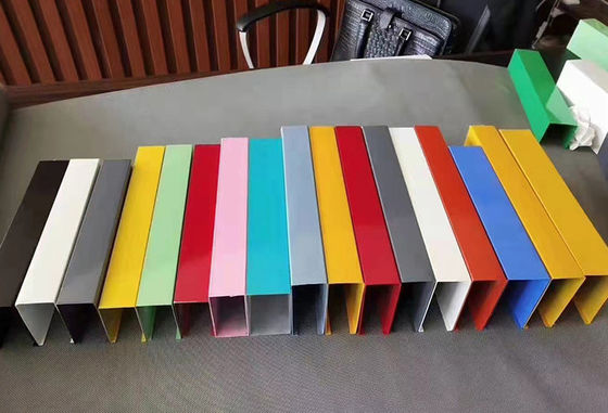 6082 T6 Ασημένιο ανωδικοποιημένο 25 X 25 Cm Αλουμίνιο Έκτασης Κούφιος Τάκος Τετραγωνικού Τύπου